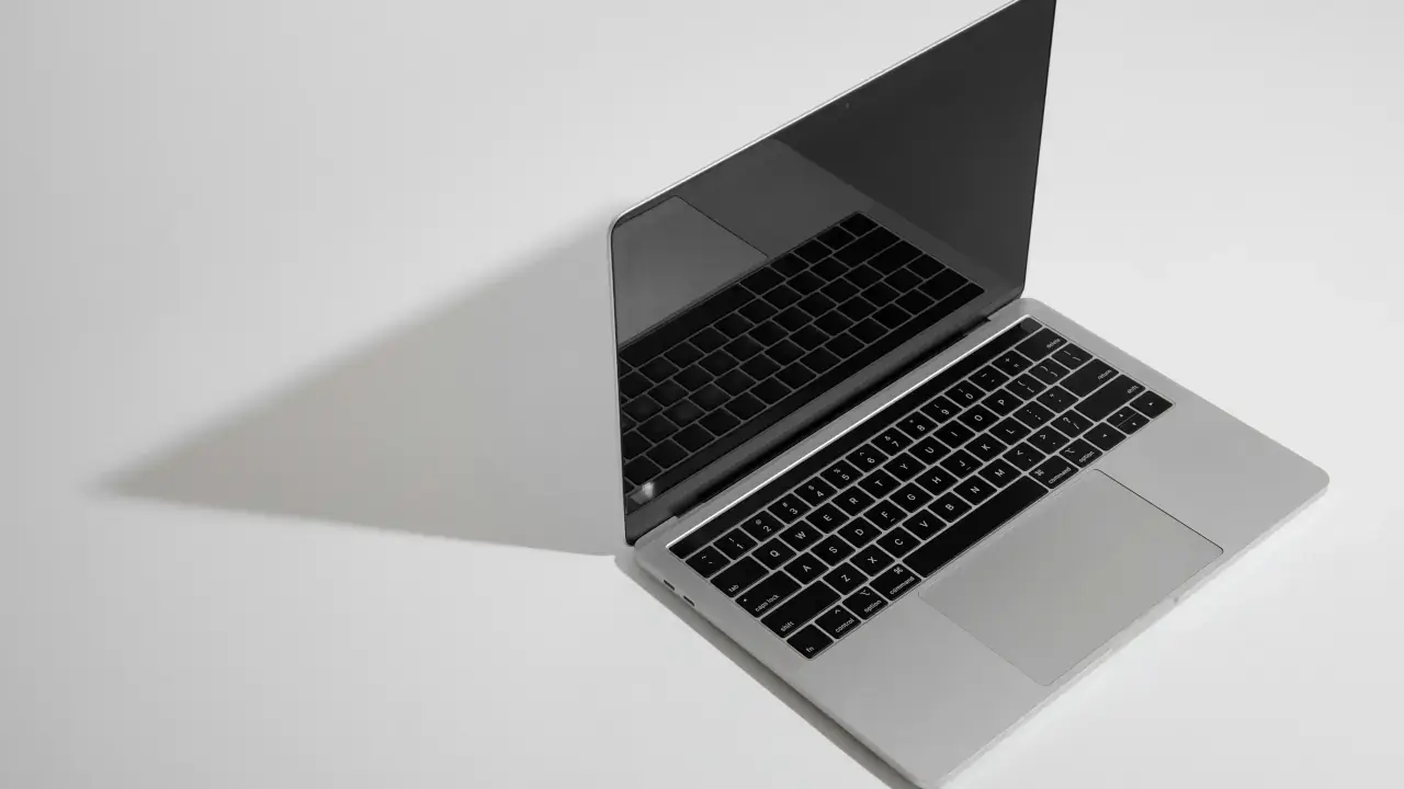 MacBook Pro A1989